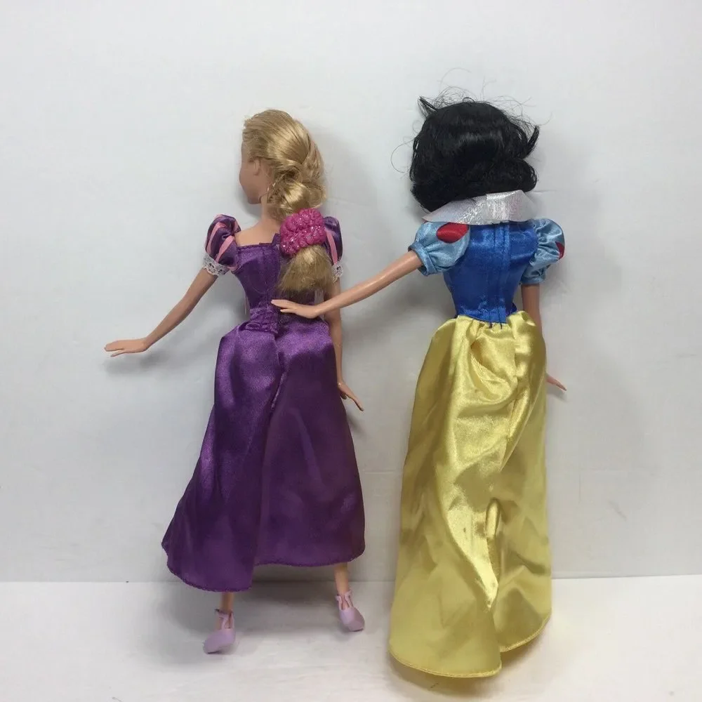 Disney Princess dolls Snow White Barbie &‎ Rapunzel Barbie 11in tall Adjustable